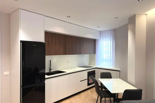 Shtepi me qera Apartament ne Tirane, 1+1, Mobilimi E mobiluar, Pagesa 90,000  Leke.