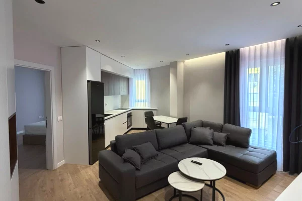 Shtepi me qera Apartament ne Tirane, 1+1, Mobilimi E mobiluar, Pagesa 90,000  Leke.
