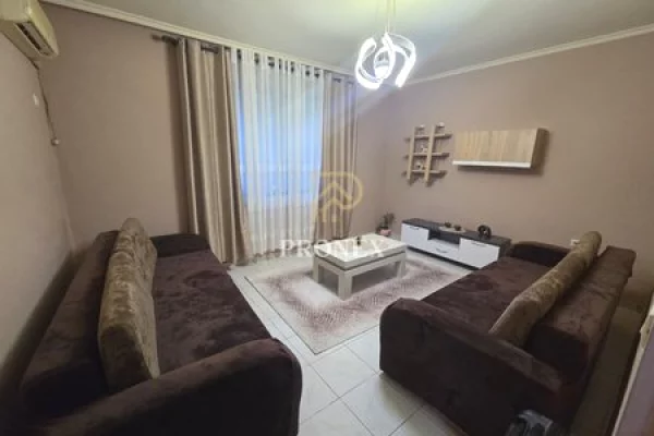 Apartament 1+1+Kuzhine te vecuar tek Restorant Durresi