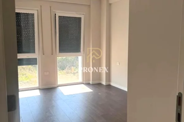 Shtepi me qera 2+1 ne Tirane - 60,000 Leke