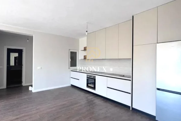 Shtepi me qera Apartament ne Tirane, 2+1, Mobilimi Pjeserisht e mobiluar, Pagesa 60,000  Leke.