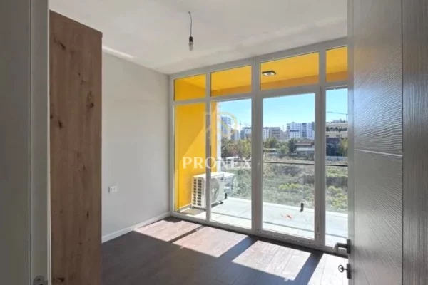 Shtepi me qera Apartament ne Tirane, 2+1, Mobilimi Pjeserisht e mobiluar, Pagesa 60,000  Leke.