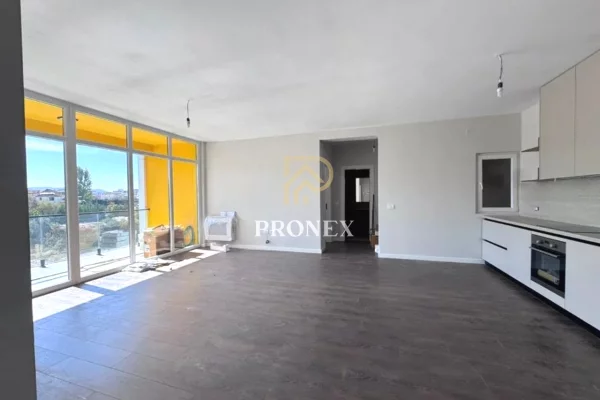 Shtepi me qera Apartament ne Tirane, 2+1, Mobilimi Pjeserisht e mobiluar, Pagesa 60,000  Leke.
