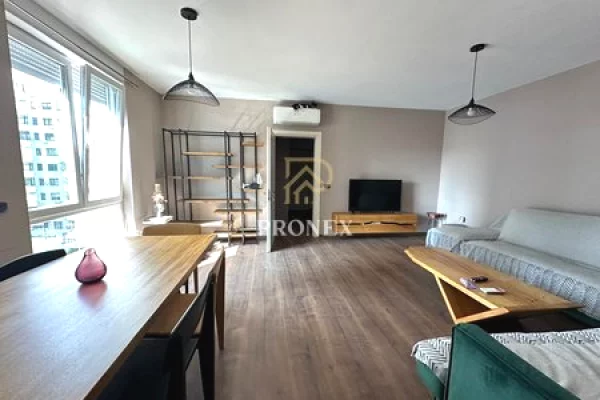 Shtepi me qera Apartament ne Tirane, 2+1, Mobilimi E mobiluar, Pagesa 130,000  Leke.