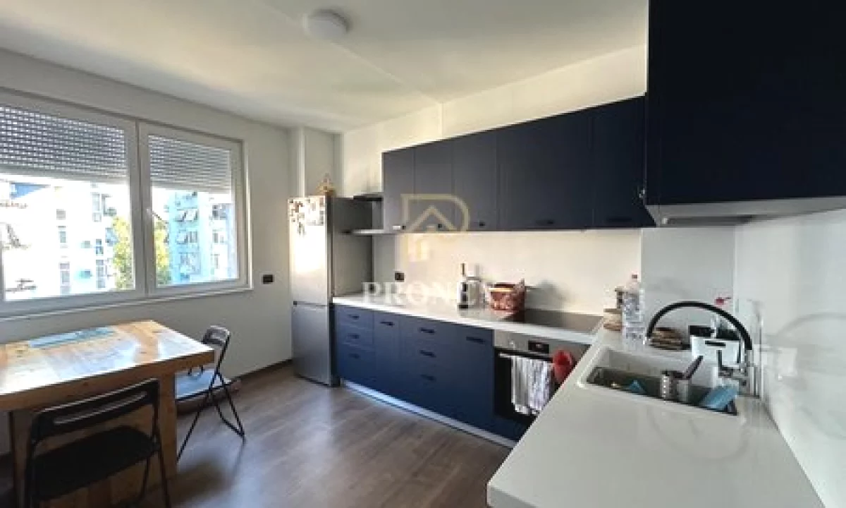 Shtepi me qera Apartament ne Tirane, 2+1, Mobilimi E mobiluar, Pagesa 130,000  Leke.