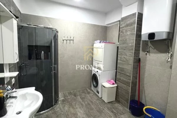 Shtepi ne shitje Apartament ne Tirane, 2+1, Mobilimi E mobiluar, Pagesa 210,000  Euro.