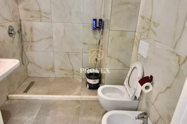 Shtepi me qera Apartament ne Tirane, 2+1, Mobilimi E mobiluar, Pagesa 50,000  Leke.