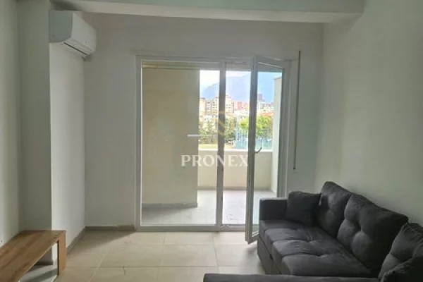 Shtepi me qera Apartament ne Tirane, 1+1, Mobilimi E mobiluar, Pagesa 55,000  Leke.