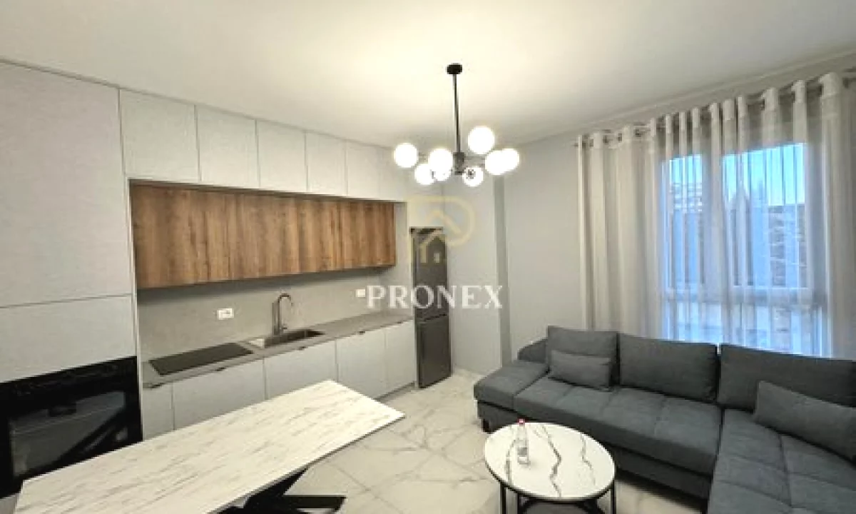 Shtepi me qera Apartament ne Tirane, 2+1, Mobilimi E mobiluar, Pagesa 75,000  Leke.