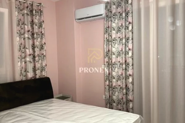 Shtepi me qera Apartament ne Tirane, 2+1, Mobilimi E mobiluar, Pagesa 75,000  Leke.