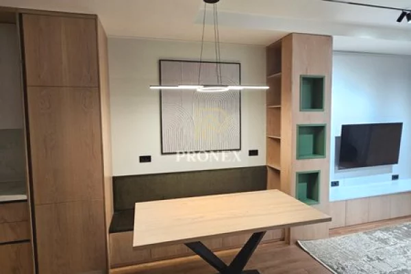 Shtepi me qera Apartament ne Tirane, 1+1, Mobilimi E mobiluar, Pagesa 850  Euro.
