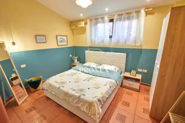 Shtepi me qera Apartament ne Tirane, 2+1, Mobilimi E mobiluar, Pagesa 75,000  Leke.