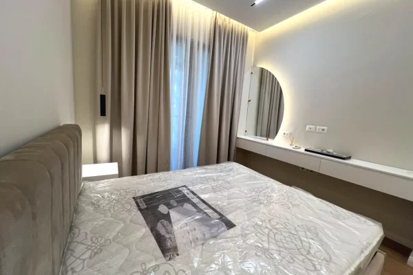 Shtepi me qera Apartament ne Tirane, 1+1, Mobilimi E mobiluar, Pagesa 1,000  Euro.