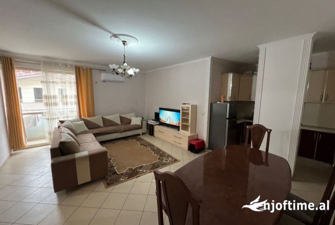 Shitet apartament 2+1 te Restorant Fresku