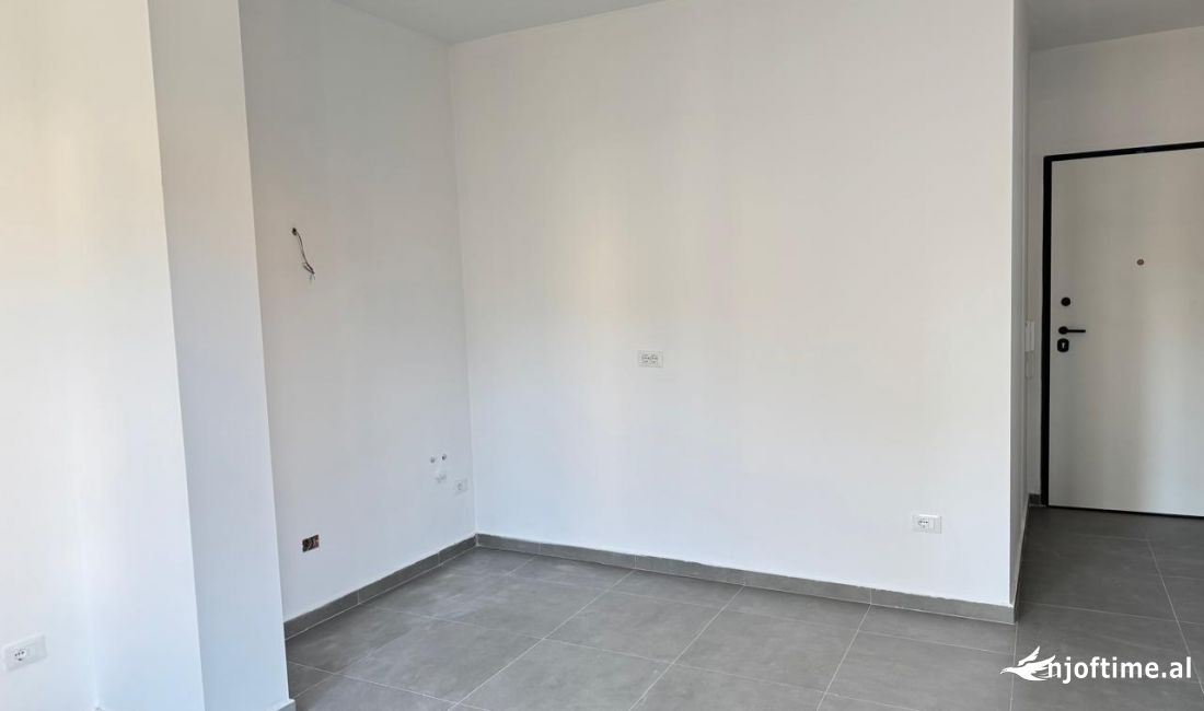 Shtepi me qera Apartament ne Tirane, 1+1, Mobilimi Bosh, pa mobiluar, Pagesa 448  Euro.