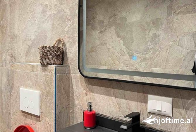 Shtepi me qera Apartament ne Tirane, 2+1, Mobilimi E mobiluar, Pagesa 698  Euro.