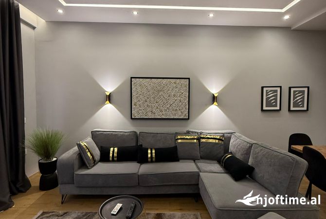 Shtepi me qera Apartament ne Tirane, 1+1, Mobilimi E mobiluar, Pagesa 598  Euro.