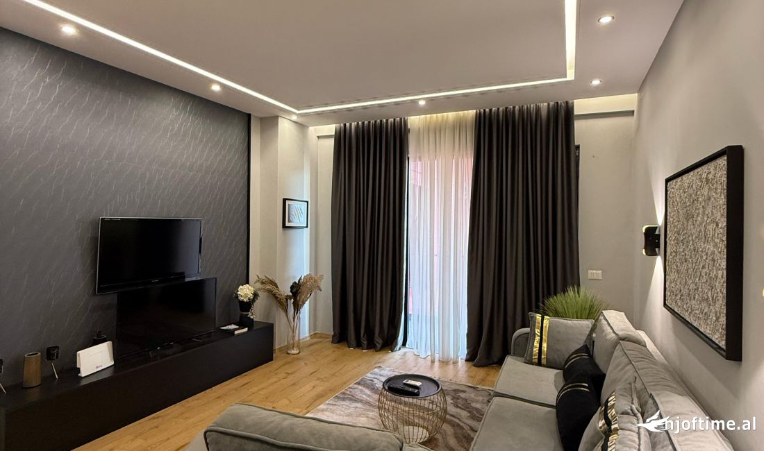 Shtepi me qera Apartament ne Tirane, 1+1, Mobilimi E mobiluar, Pagesa 598  Euro.