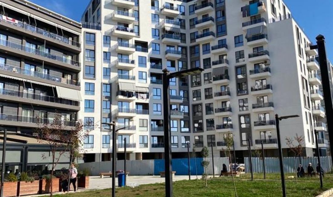 Shtepi ne shitje Apartament ne Tirane, 2+1, Mobilimi Bosh, pa mobiluar, Pagesa 137,497  Euro.