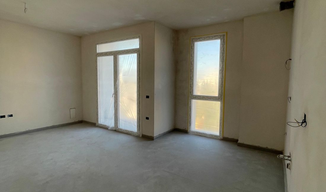 Shtepi ne shitje Apartament ne Tirane, 1+1, Mobilimi Bosh, pa mobiluar, Pagesa 132,250  Euro.