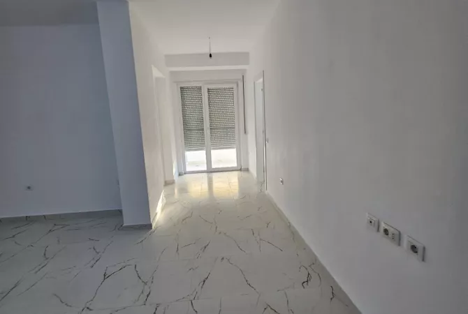 Business Property for Rent 3+1 in Tirana - 847 Euro