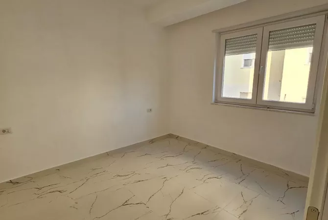 Business Property for Rent 3+1 in Tirana - 847 Euro