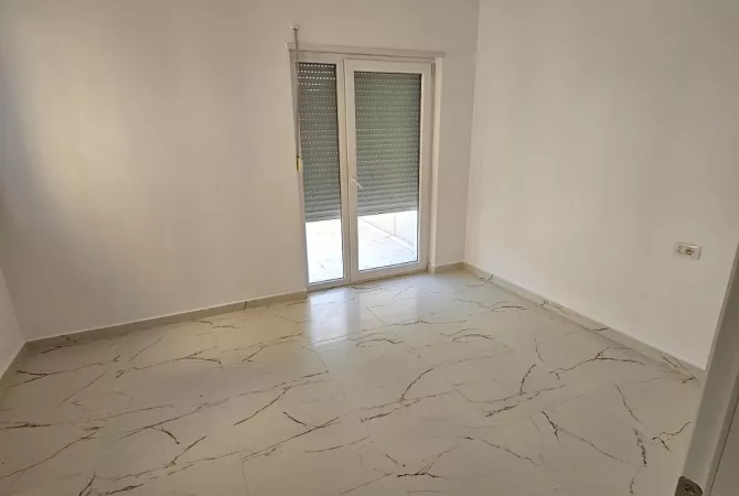 Business Property for Rent 3+1 in Tirana - 847 Euro