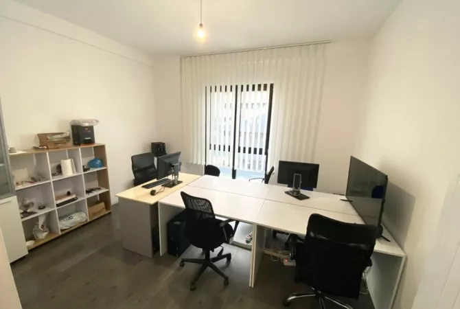 Business Property for Rent 3+1 in Tirana - 897 Euro