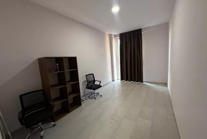 Business Property for Rent 3+1 in Tirana - 497 Euro