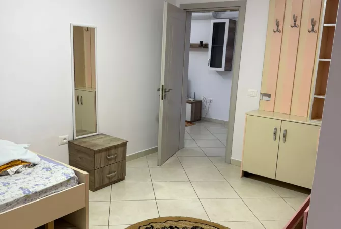 Shtepi me qera Apartament ne Tirane, 2+1, Mobilimi E mobiluar, Pagesa 500  Euro.