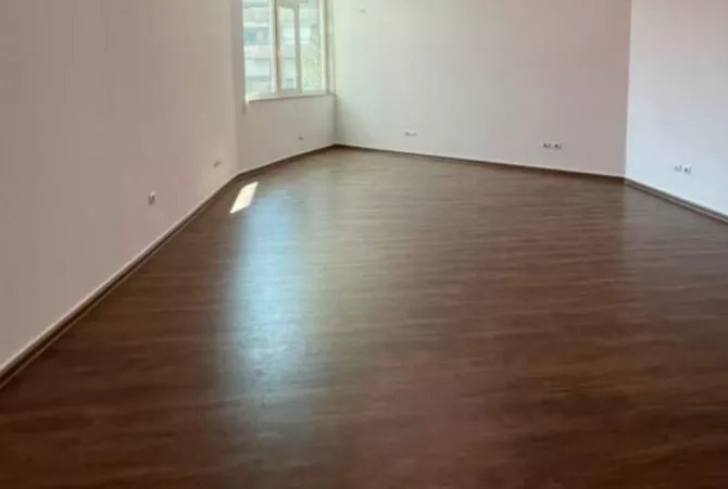 Business Property for Rent 3+1 in Tirana - 500 Euro