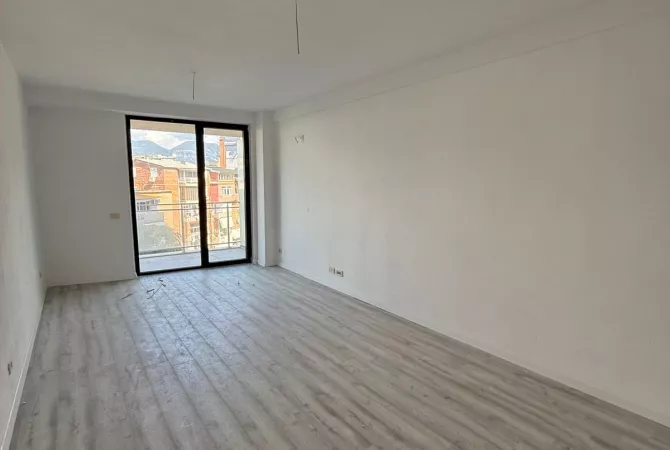 🏢✨ Zyrë 105 m² | 2+1 + 2 Tualete – Mine Peza Residence ✨🏢