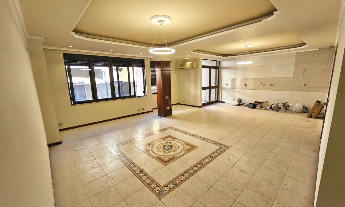 Apartment for sale in Tirana 3+1, Emty