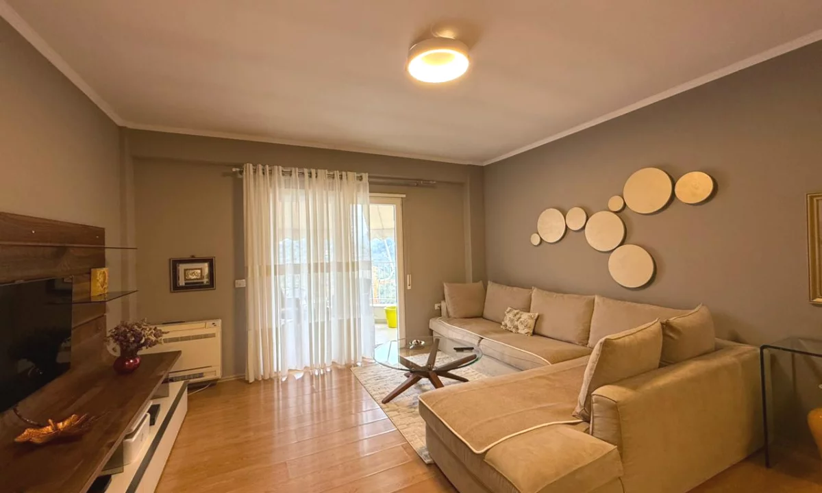 Shtepi me qera Apartament ne Tirane, 1+1, Mobilimi E mobiluar, Pagesa 597  Euro.