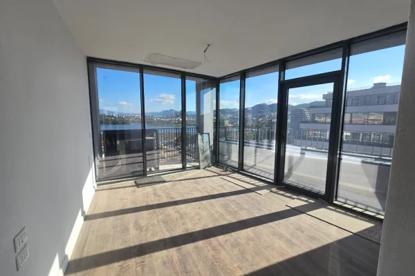 Apartment for sale in Tirana 3+1, Emty