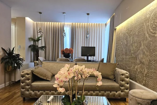 Shtepi ne shitje 3+1 ne Tirane - 389,997 Euro