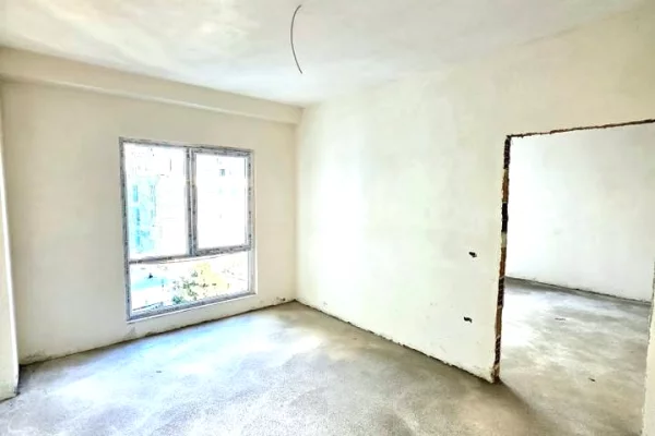 Shtepi ne shitje Apartament ne Tirane, 1+1, Mobilimi Bosh, pa mobiluar, Pagesa 102,997  Euro.