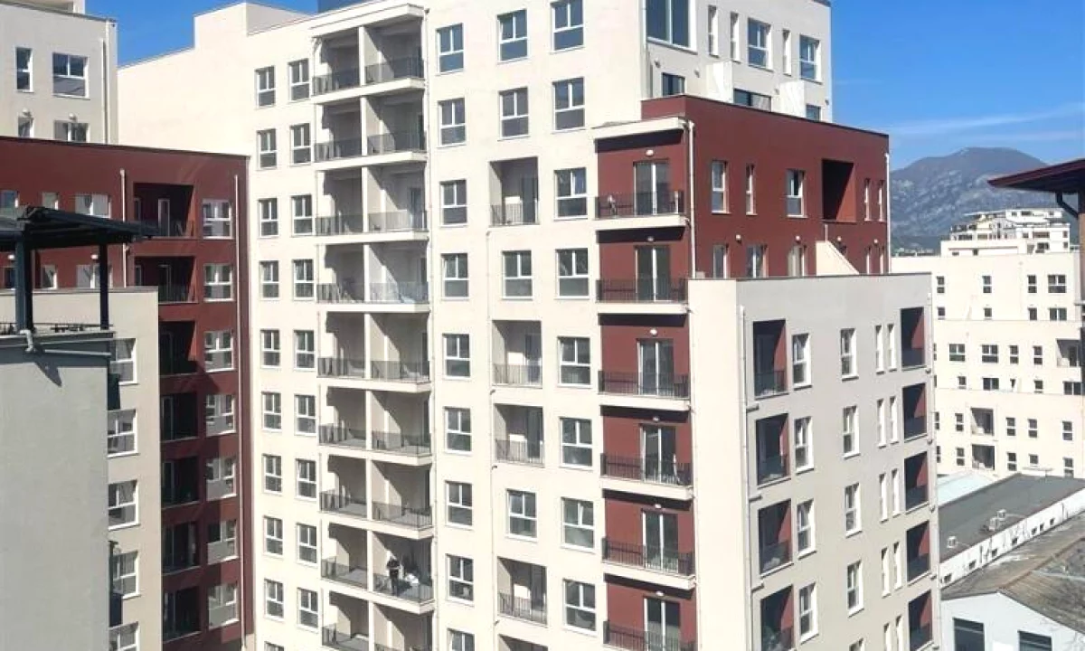 Shtepi ne shitje Apartament ne Tirane, 1+1, Mobilimi Bosh, pa mobiluar, Pagesa 99,997  Euro.