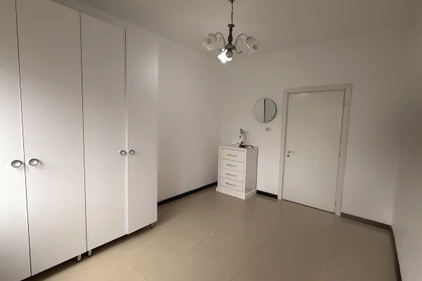 Shtepi me qera Apartament ne Tirane, 2+1, Mobilimi E mobiluar, Pagesa 500  Euro.