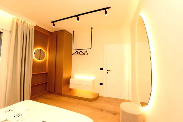 Shtepi ne shitje Apartament ne Vlore, 3+1, Mobilimi E mobiluar, Pagesa 310,000  Euro.