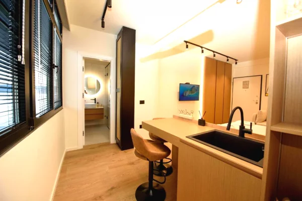 Shtepi ne shitje Apartament ne Vlore, 3+1, Mobilimi E mobiluar, Pagesa 310,000  Euro.