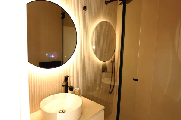 Shtepi ne shitje Apartament ne Vlore, 3+1, Mobilimi E mobiluar, Pagesa 310,000  Euro.