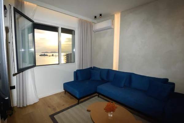 Shtepi ne shitje Apartament ne Vlore, 3+1, Mobilimi E mobiluar, Pagesa 310,000  Euro.
