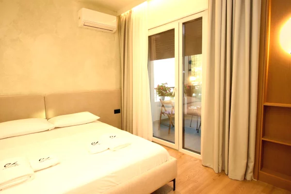 Shtepi ne shitje Apartament ne Vlore, 3+1, Mobilimi E mobiluar, Pagesa 310,000  Euro.