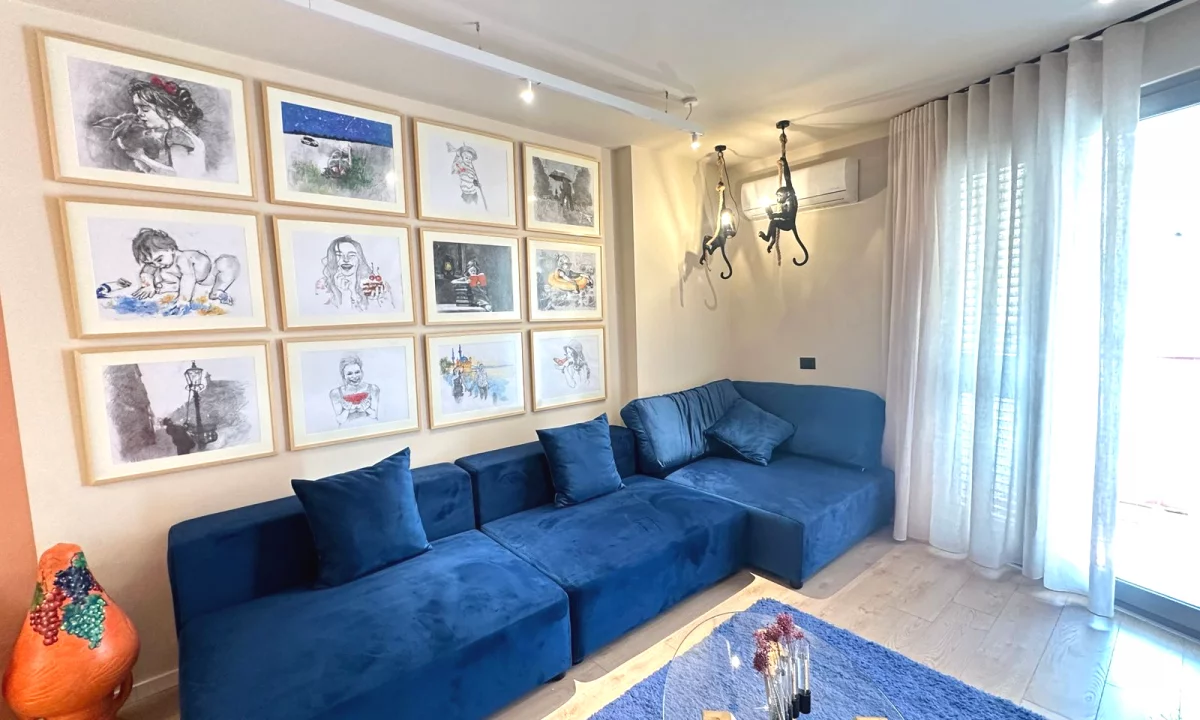 Shtepi me qera Apartament ne Tirane, 1+1, Mobilimi E mobiluar, Pagesa 900  Euro.