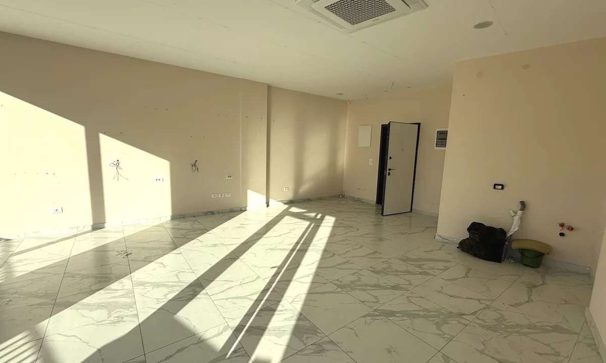 📍 Jepet me qira ambient biznesi ne Lake View Liqeni Artificial