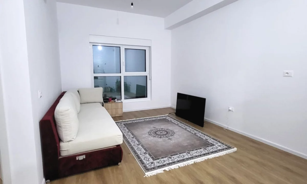 Shtepi me qera Apartament ne Tirane, 2+1, Mobilimi E mobiluar, Pagesa 547  Euro.