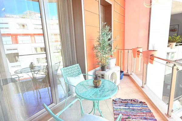 Shtepi me qera Apartament ne Tirane, 2+1, Mobilimi E mobiluar, Pagesa 1,197  Euro.