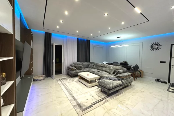 Shtepi me qera Apartament ne Tirane, 1+1, Mobilimi E mobiluar, Pagesa 697  Euro.