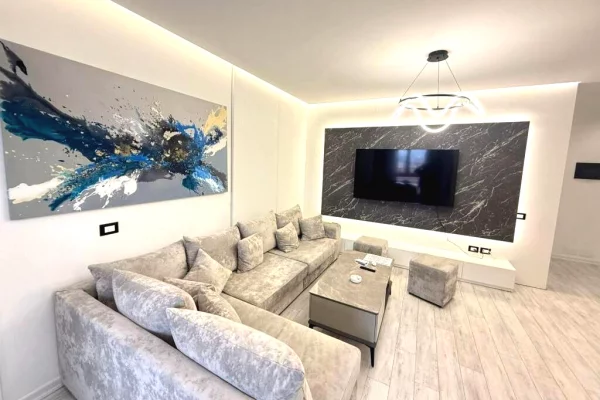 Shtepi me qera Apartament ne Tirane, 3+1, Mobilimi E mobiluar, Pagesa 1,347  Euro.